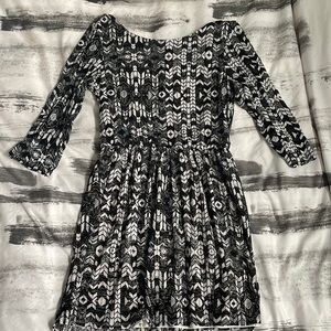 Lily Rose black and white dress- large